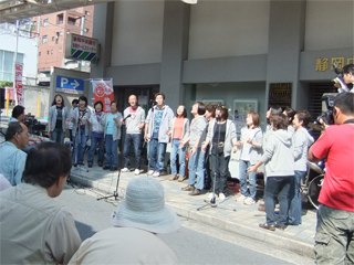 1008open2.jpg