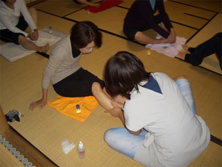 1029aromayoga3.jpg