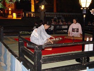 izusan-utakai2_20120704080105.jpg