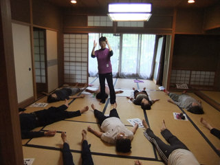 1107yoga2.jpg
